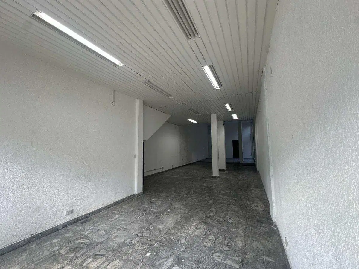 ALQUILER DE LOCAL 140M2 EN AV. CABILDO 2