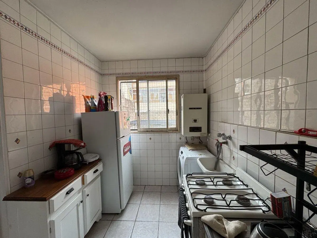 MONOAMBIENTE EN FLORESTA CON GRAN CONECTIVIDAD 3