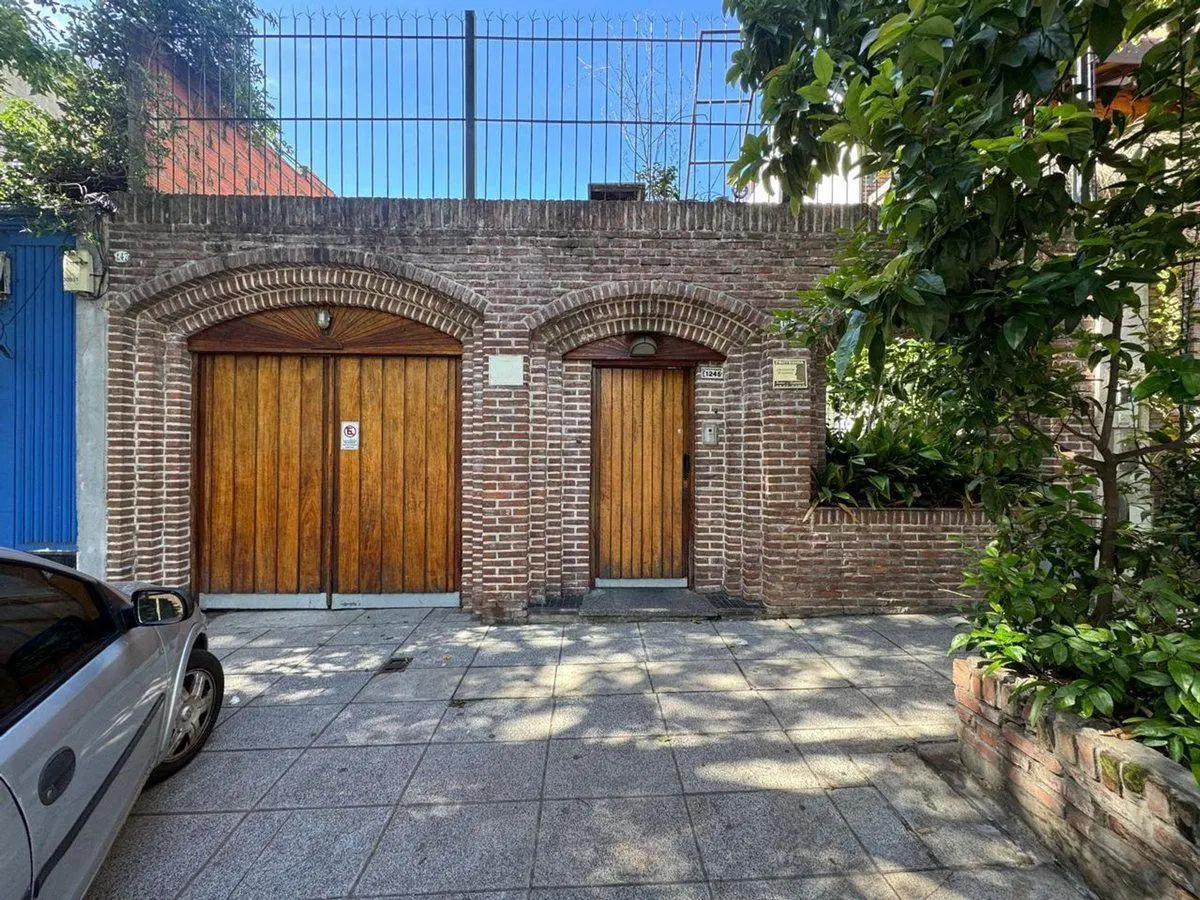 DEPÓSITO/GALPÓN EN ALQUILER EN CABALLITO C/OFICINA 4
