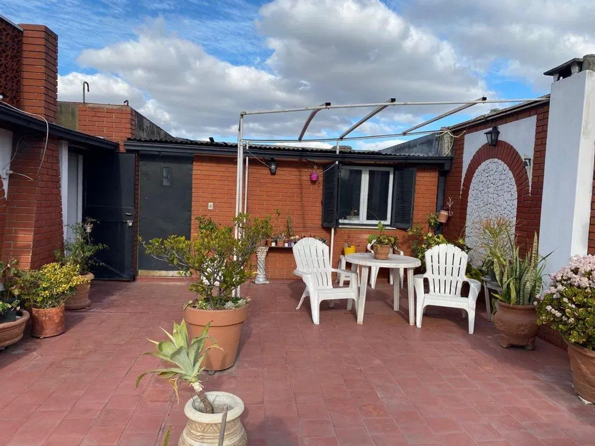 Venta PH 3 ambientes en Parque Avellaneda 8