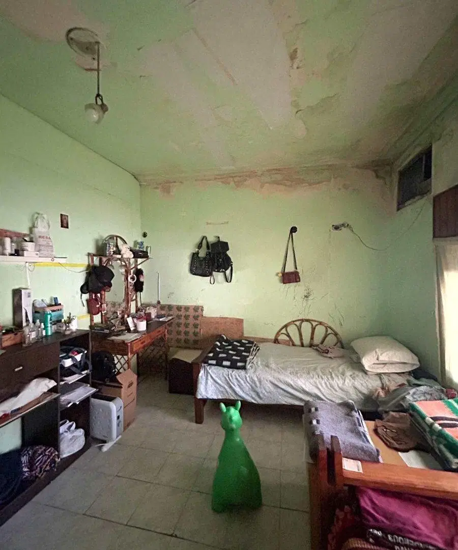 VENTA de CASA CON LOTE PROPIO en Parque Chacabuco 3
