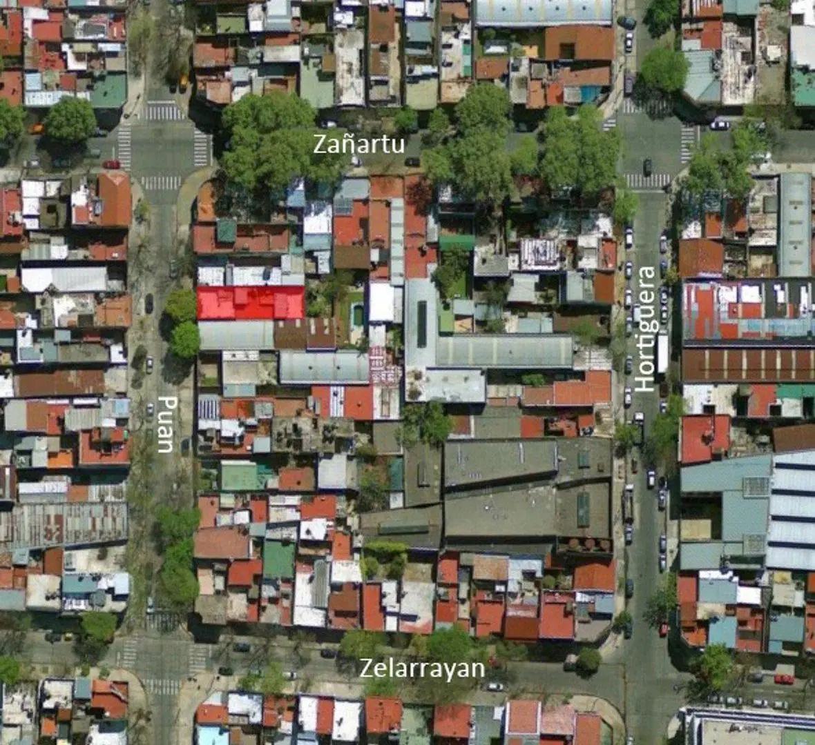 VENTA de CASA CON LOTE PROPIO en Parque Chacabuco 2