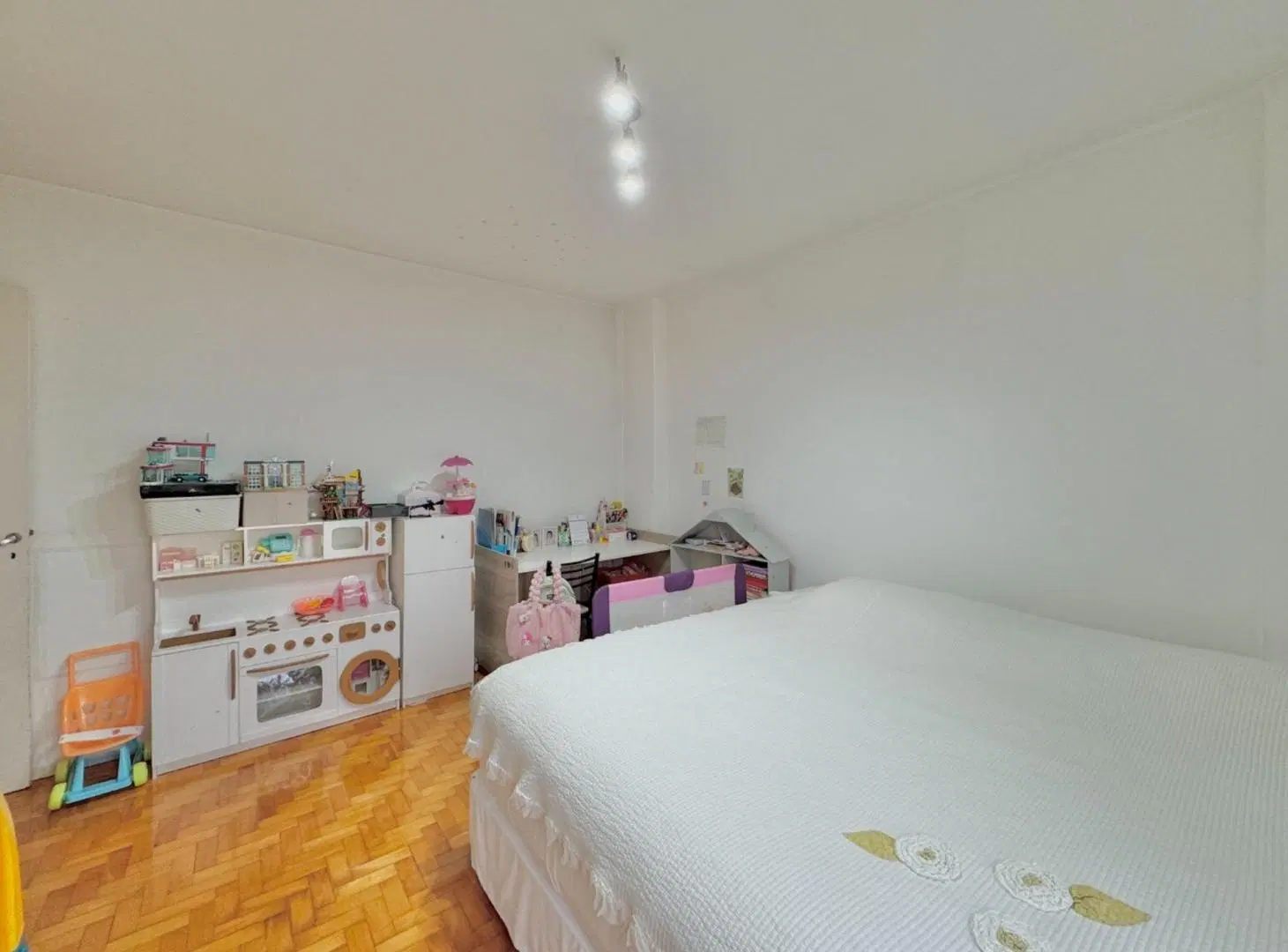 DEPTO 4 AMB EN VENTA COCHERA SEG 24HS CHACABUCO 4