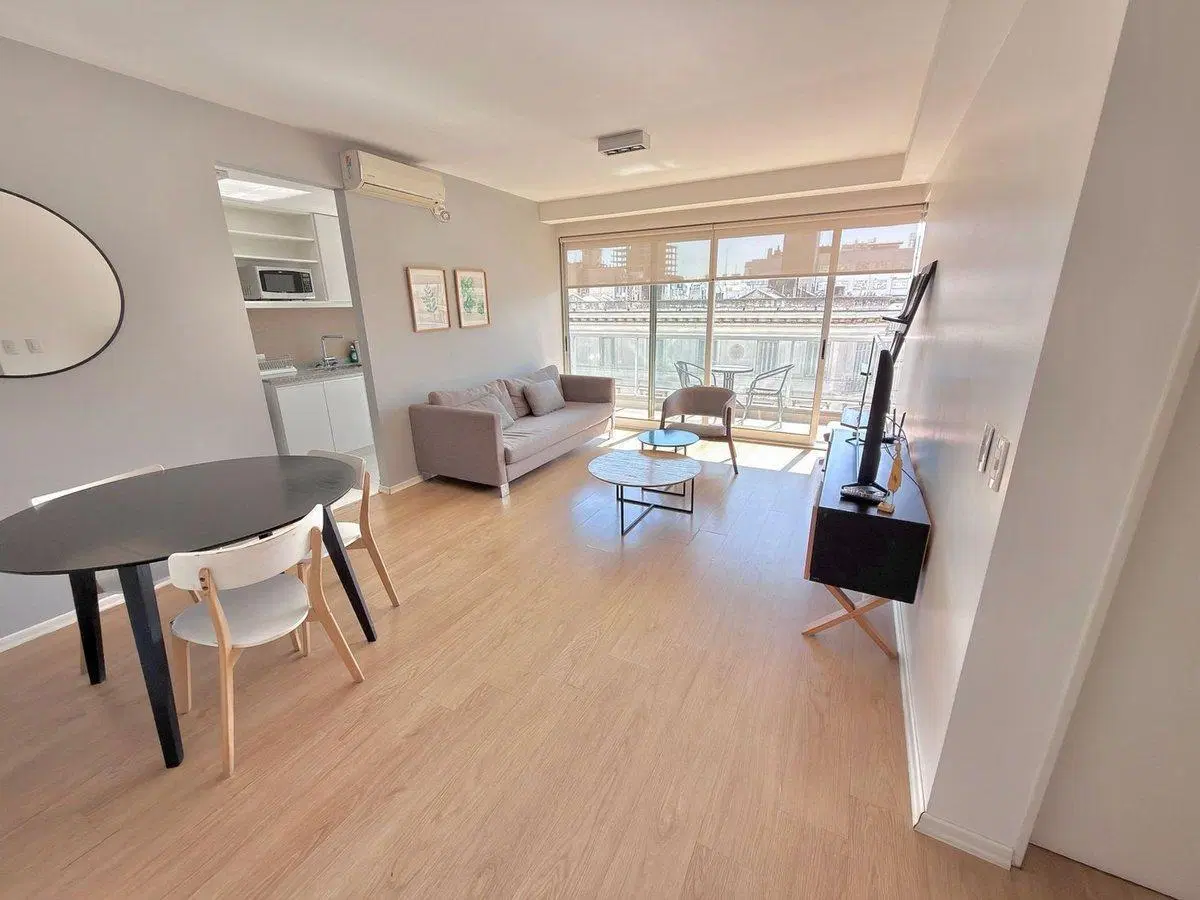VENTA DEPARTAMENTO 2 AMBIENTES C/ COCHERA 8
