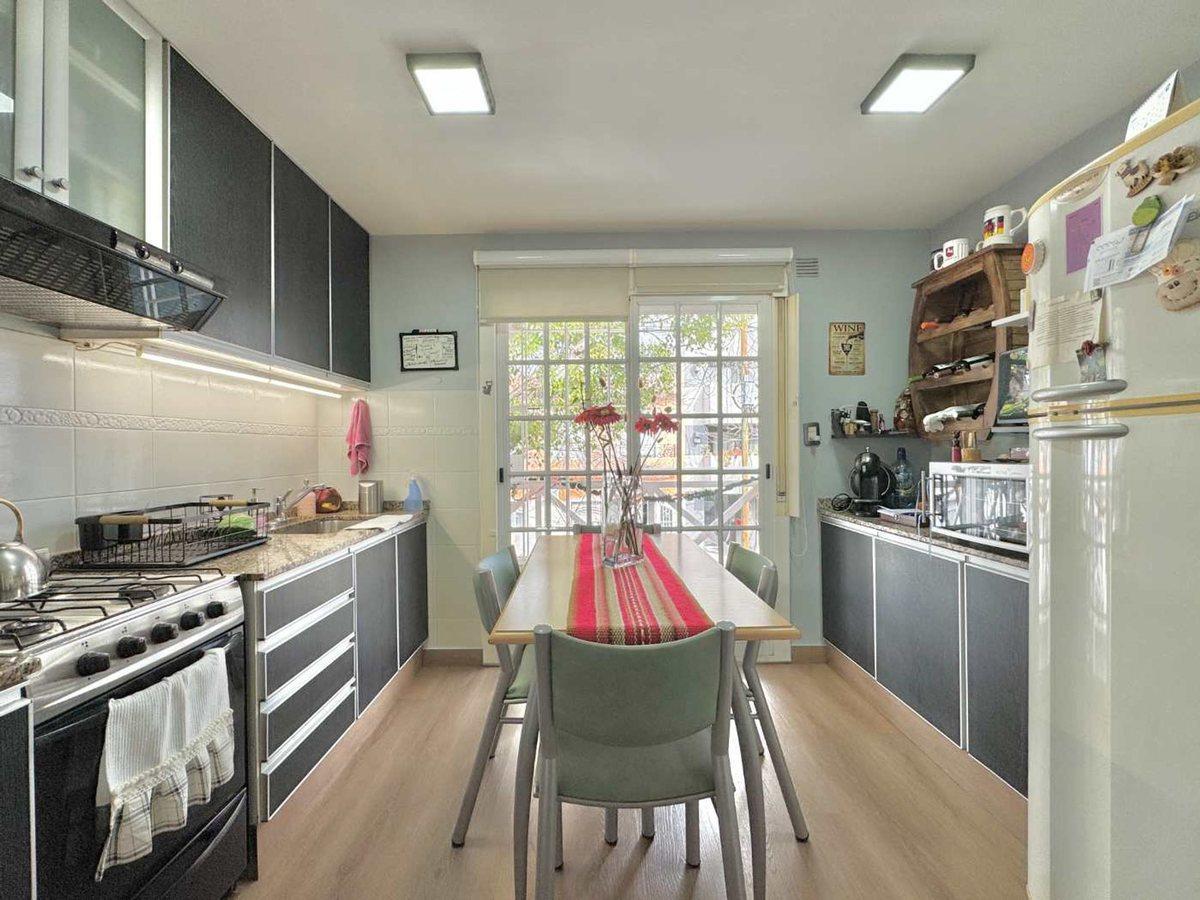 Foto de VENTA PH 3 AMBIENTES SIN EXPENSAS C/PATIO Y BALCON, imagen 3