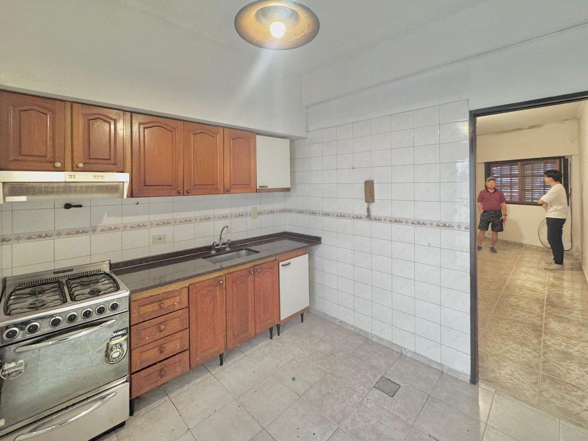 Foto de PH TIPO CASA 3 AMB EN VENTA EN ZONA FLORES COMER, imagen 4