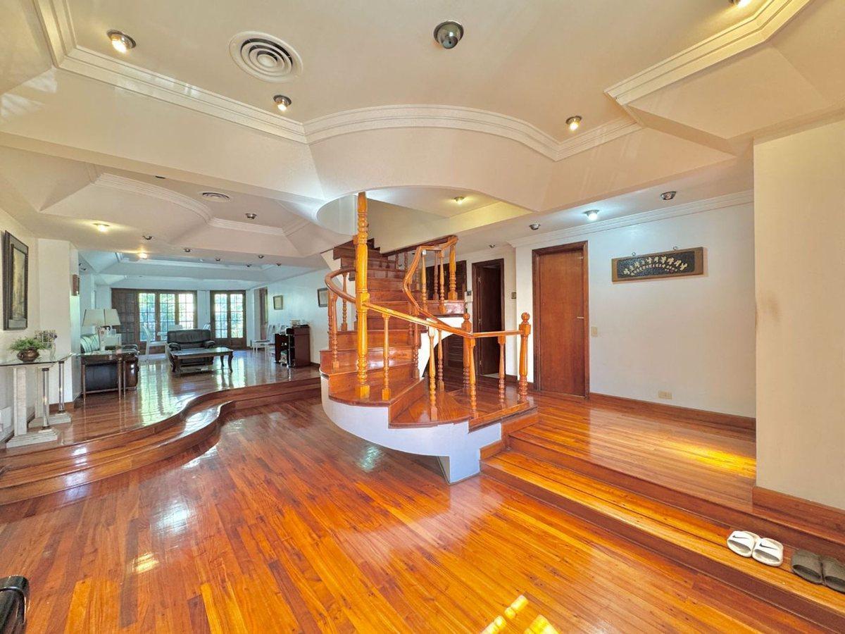 Foto de VENTA CASA 8 AMBIENTES FLORES, imagen 5