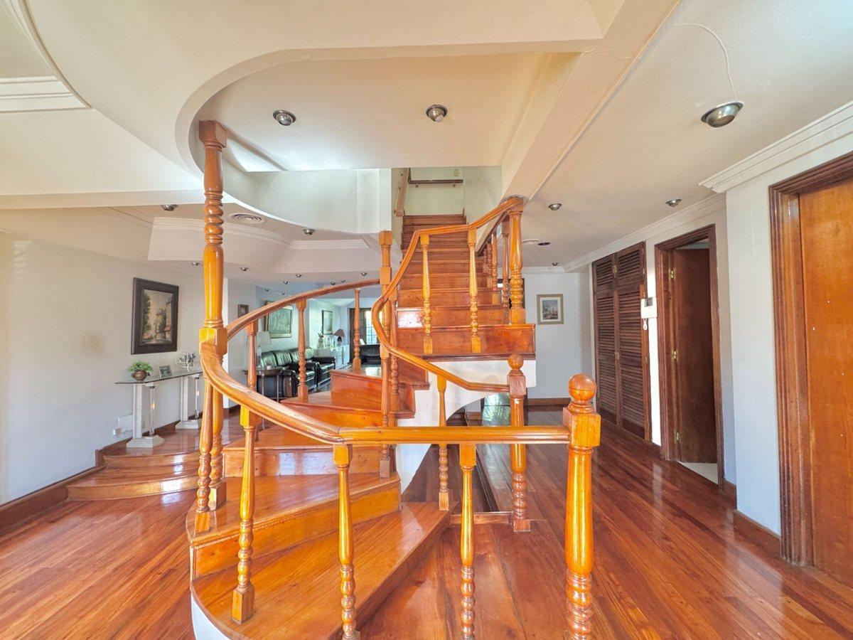 Foto de VENTA CASA 8 AMBIENTES FLORES, imagen 4