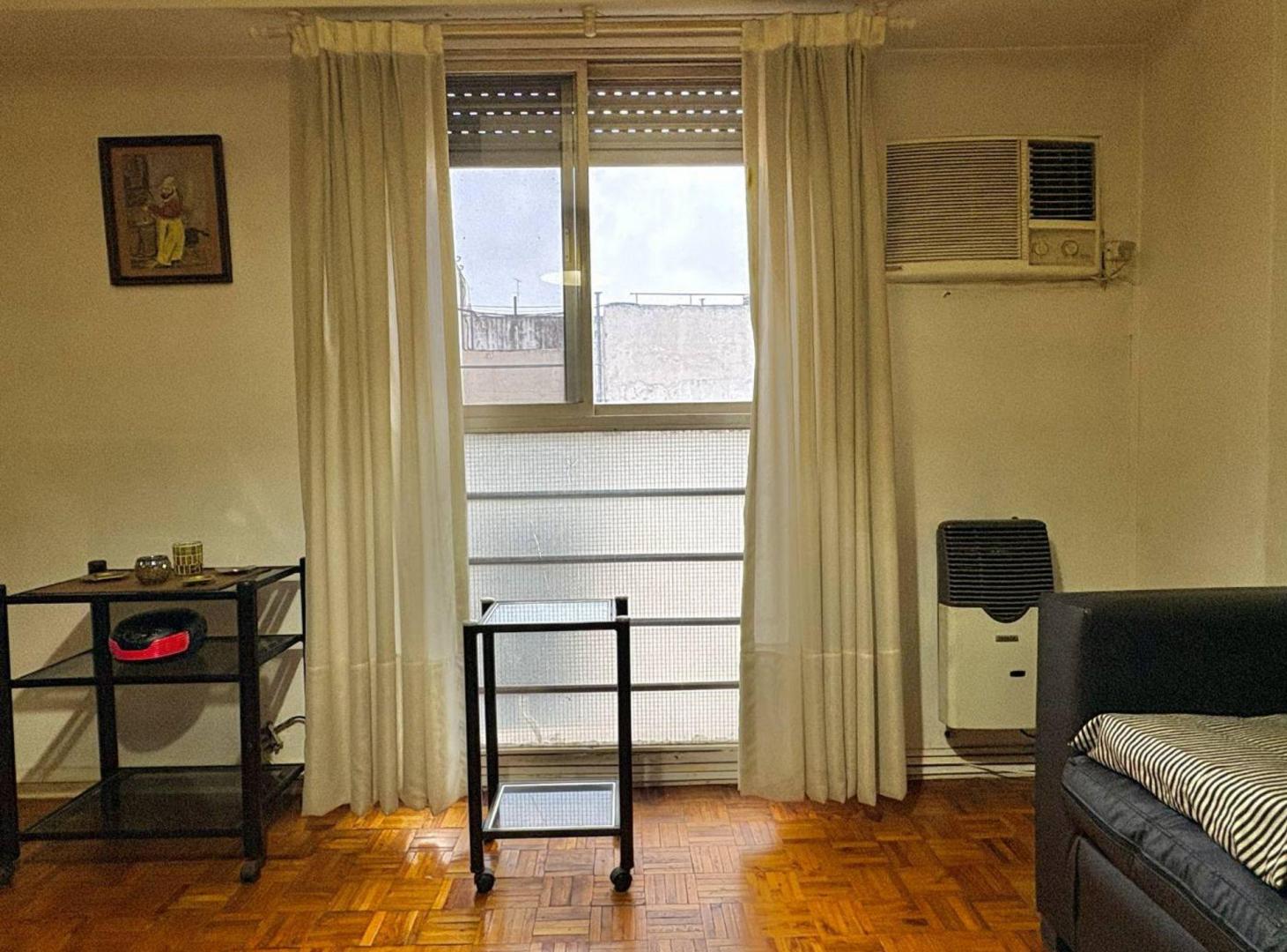 Foto de VENTA DEPARTAMENTO 3 AMBIENTES EN FLORES AV. GAONA, imagen 2