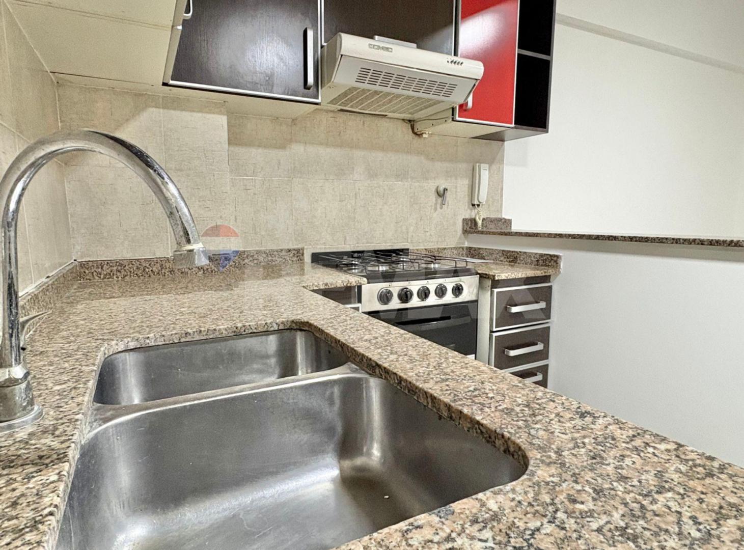 Foto de VENTA DEPARTAMENTO 2 AMBIENTES AL FRENTE C/ BALCON, imagen 2