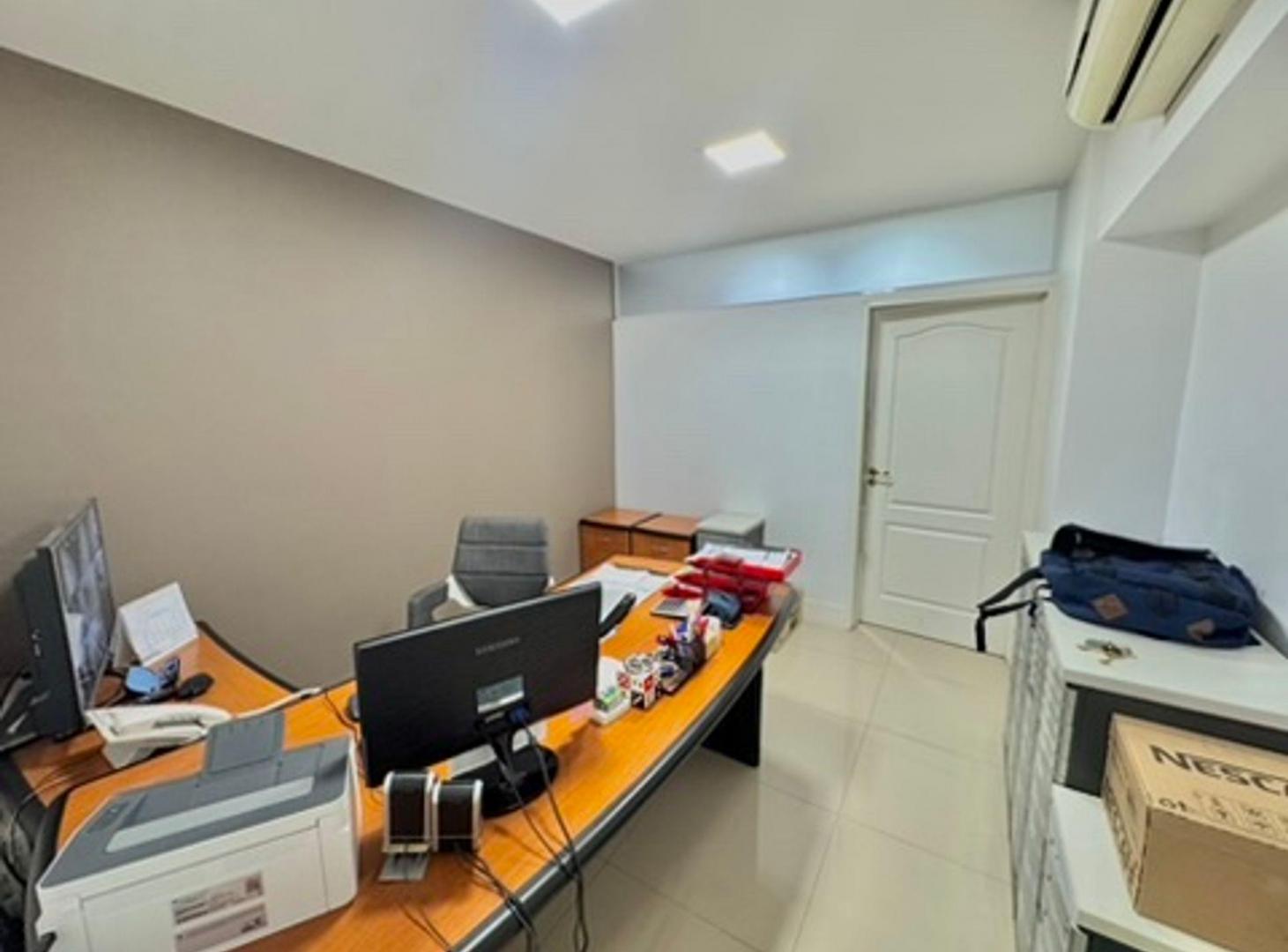 Foto de 2 UNIDADES DE OFICINA EN VENTA FLORES. OPORTUNIDAD, imagen 5