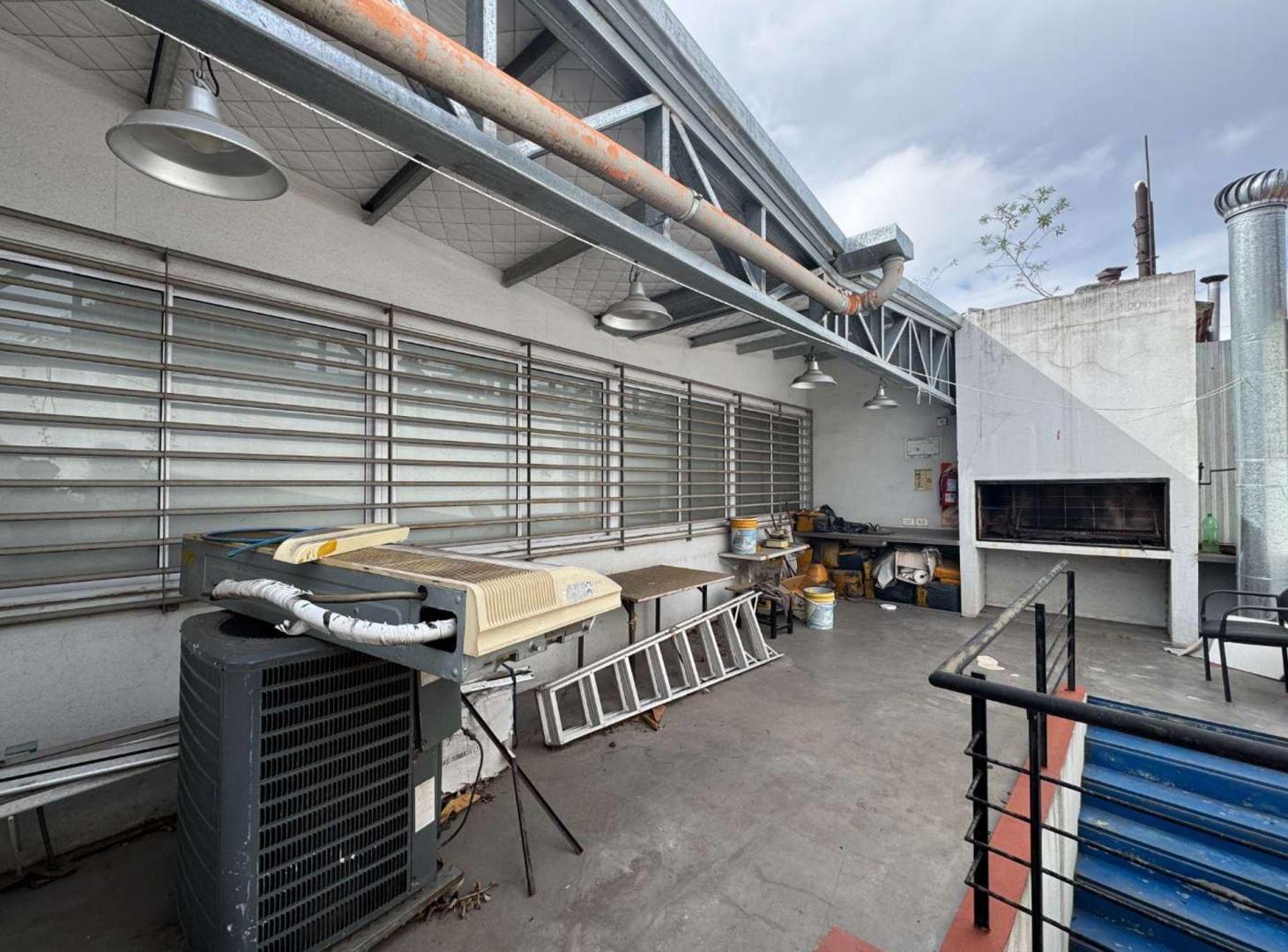 Foto de GALPON DEPOSITO 353M2 EN VENTA EN ZONA COM FLORES, imagen 2