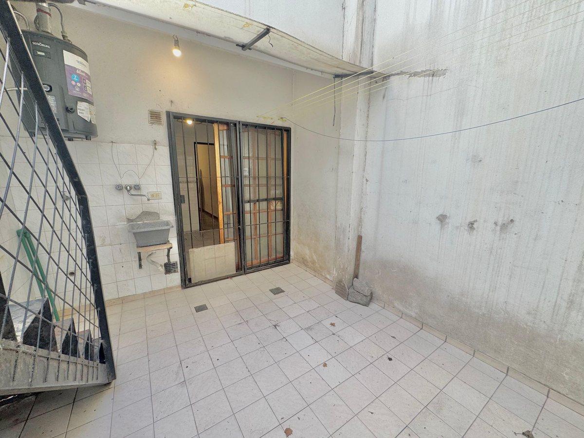 Foto de ALQUILER COMERCIAL PH 3 AMBIENTES ZONA FLORES, imagen 4