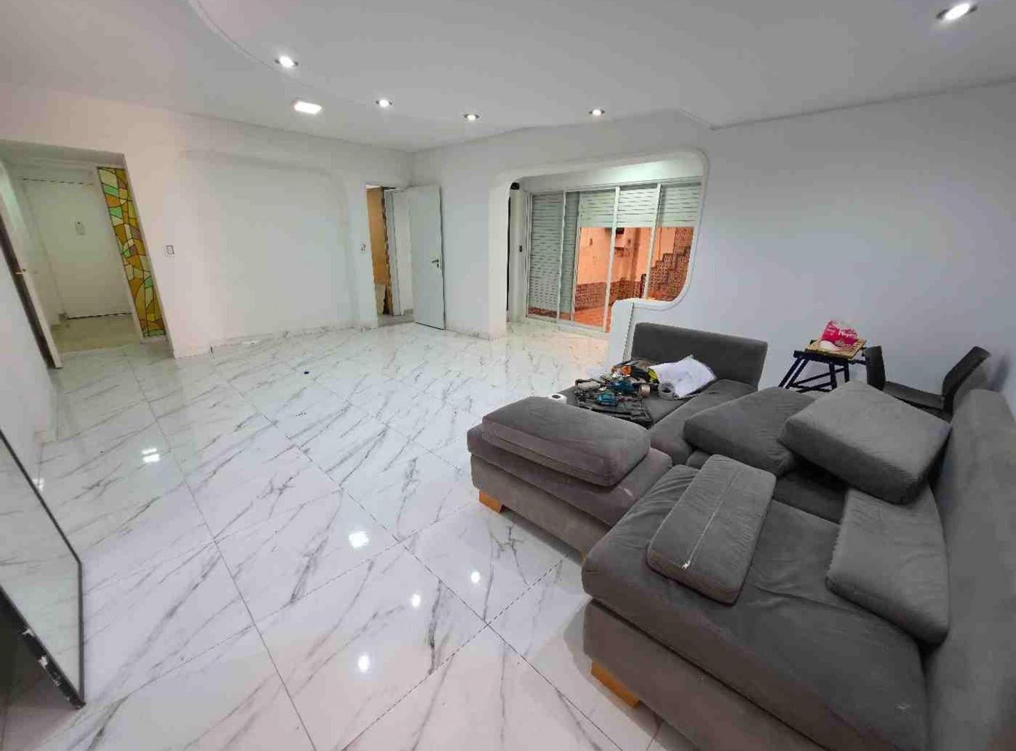 Foto de VENTA DEPARTAMENTO 6 AMBIENTES FLORES TRES PATIOS, imagen 4