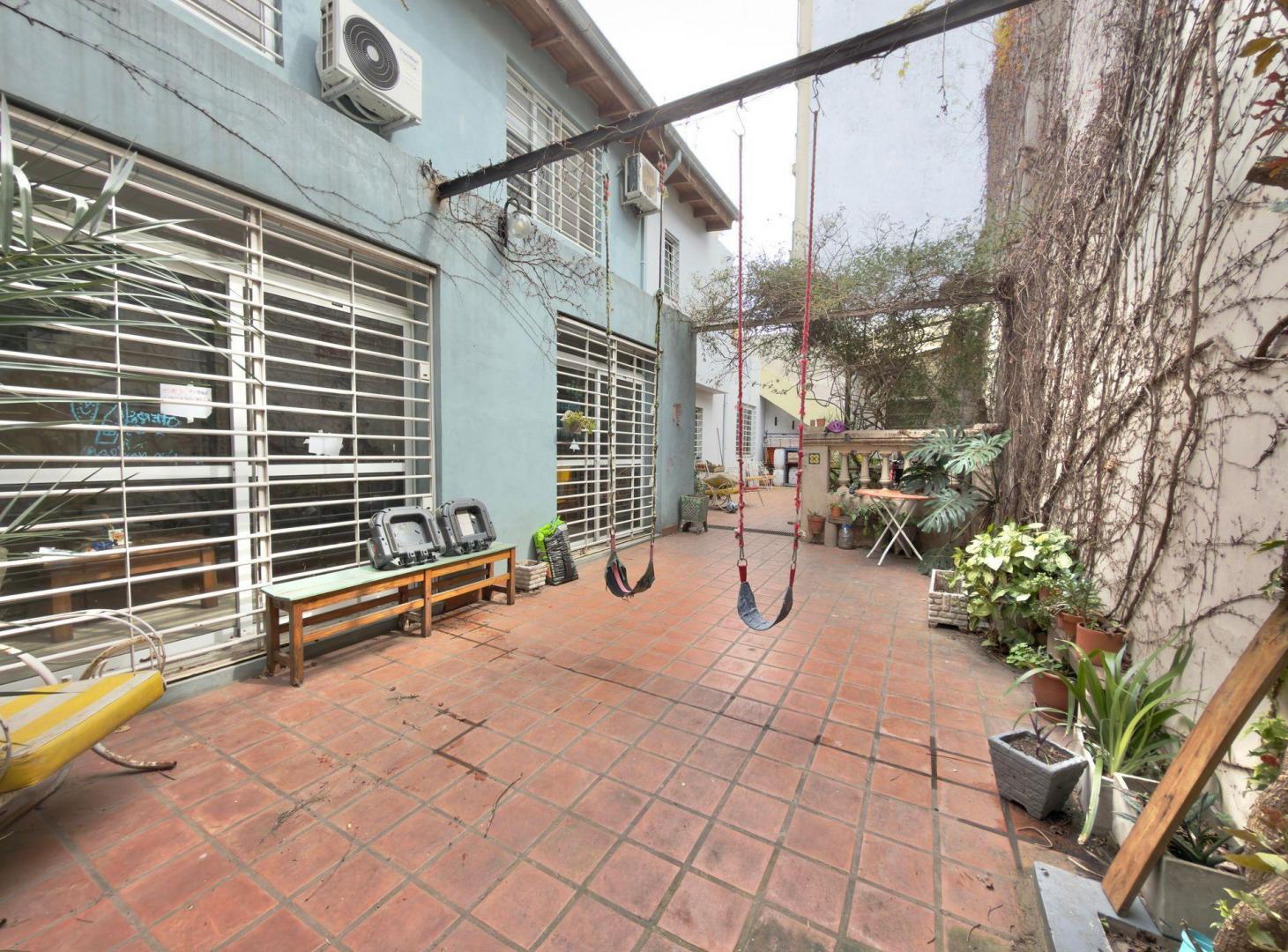 Foto de VENTA PH 4 AMBIENTES CON JARDÍN, PATIO Y TERRAZA, imagen 1