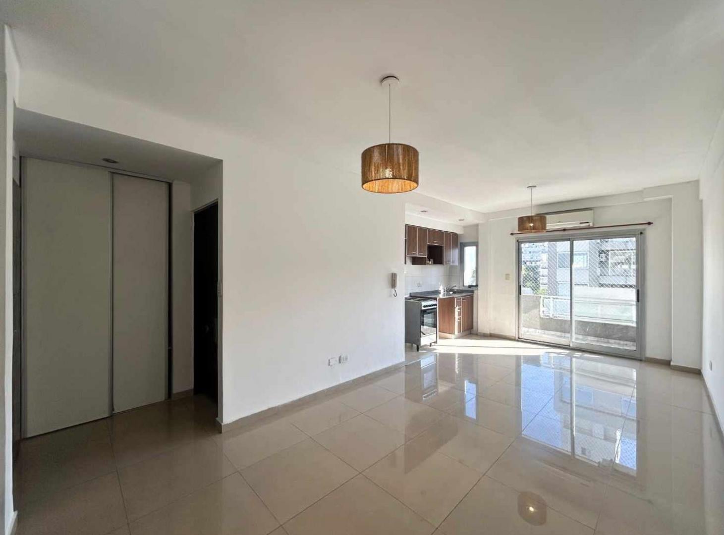 Foto de VENTA DEPTARTAMENTO MONOAMBIENTE SUBDIV. Y con SUM, imagen 2