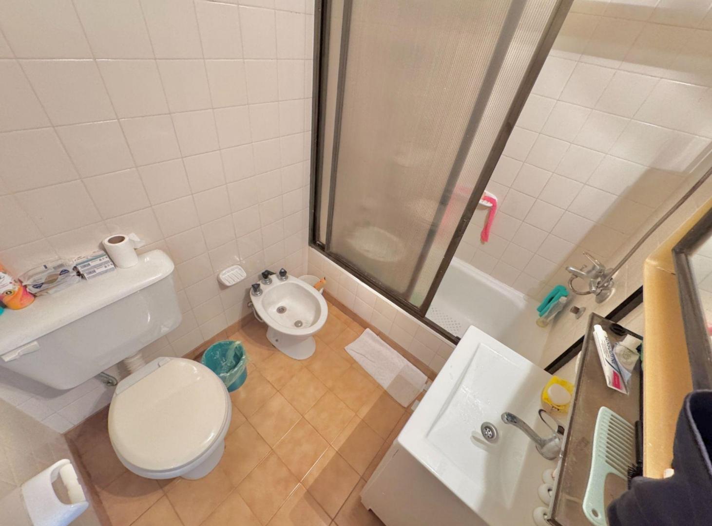 Foto de VENTA DEPARTAMENTO 4 AMBIENTES FLORES APTO CRÉDITO, imagen 3