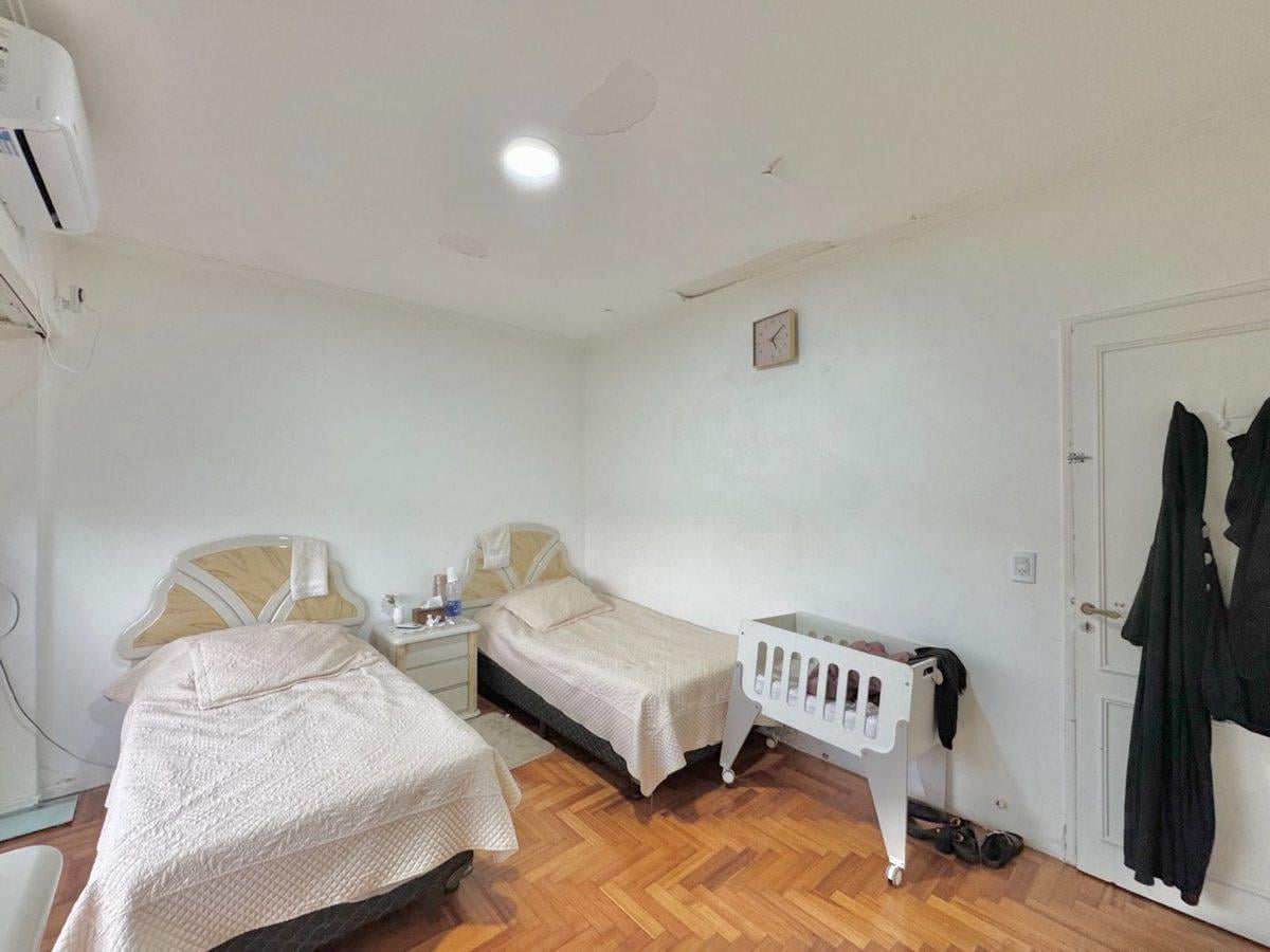 Foto de DEPTO 4 AMB EN VENTA CON DEPEND ILUMINADO AL FRENT, imagen 5