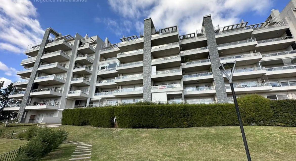 Departamento de 3 Ambientes en Insignia, Nordelta 2