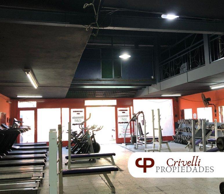 VENTA | Importante local + galpón sobre lote 10 x 46 metros