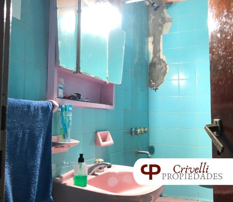 Foto de VENTA | Inmueble con dos departamentos + Local y Garage cubierto, imagen 4
