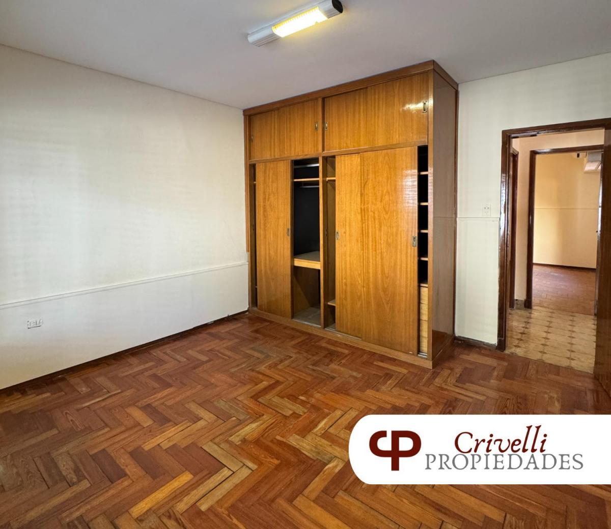 Venta | Casa 3 Ambientes con Patio, Terraza y Garage 2