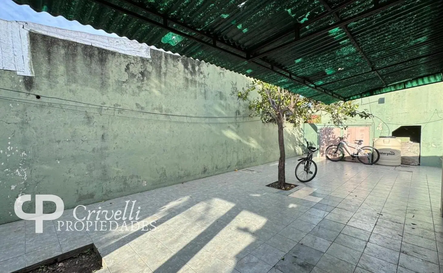 ALQUILER | Departamento 2 ambientes con patio 2