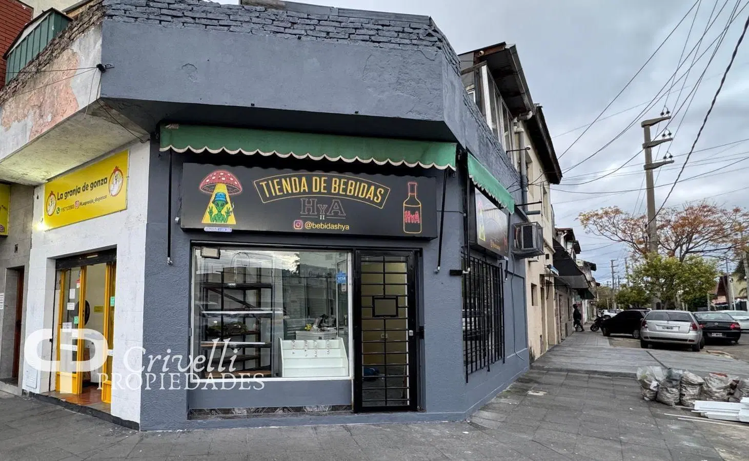 VENTA | 2 locales en centro comercial 3
