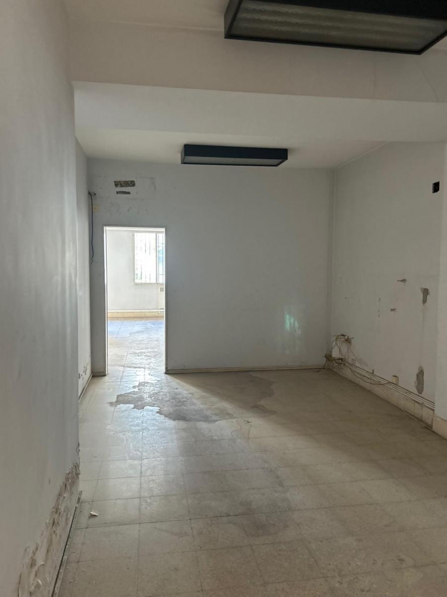 Foto de LOCAL DE GRAN TAMAÑO CON UBICACION EXTRATEGICA, imagen 4