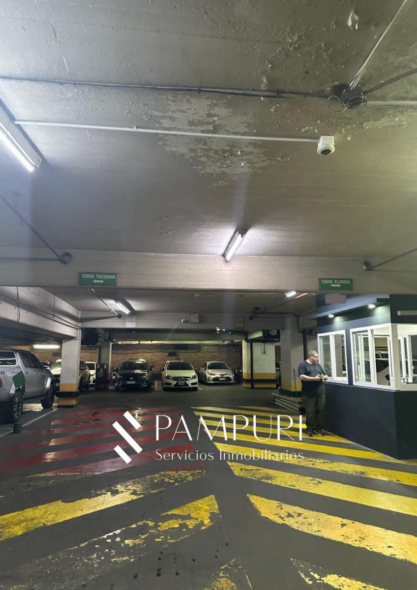VENTA EXCELENTE Cochera Fija en Galería Jardín