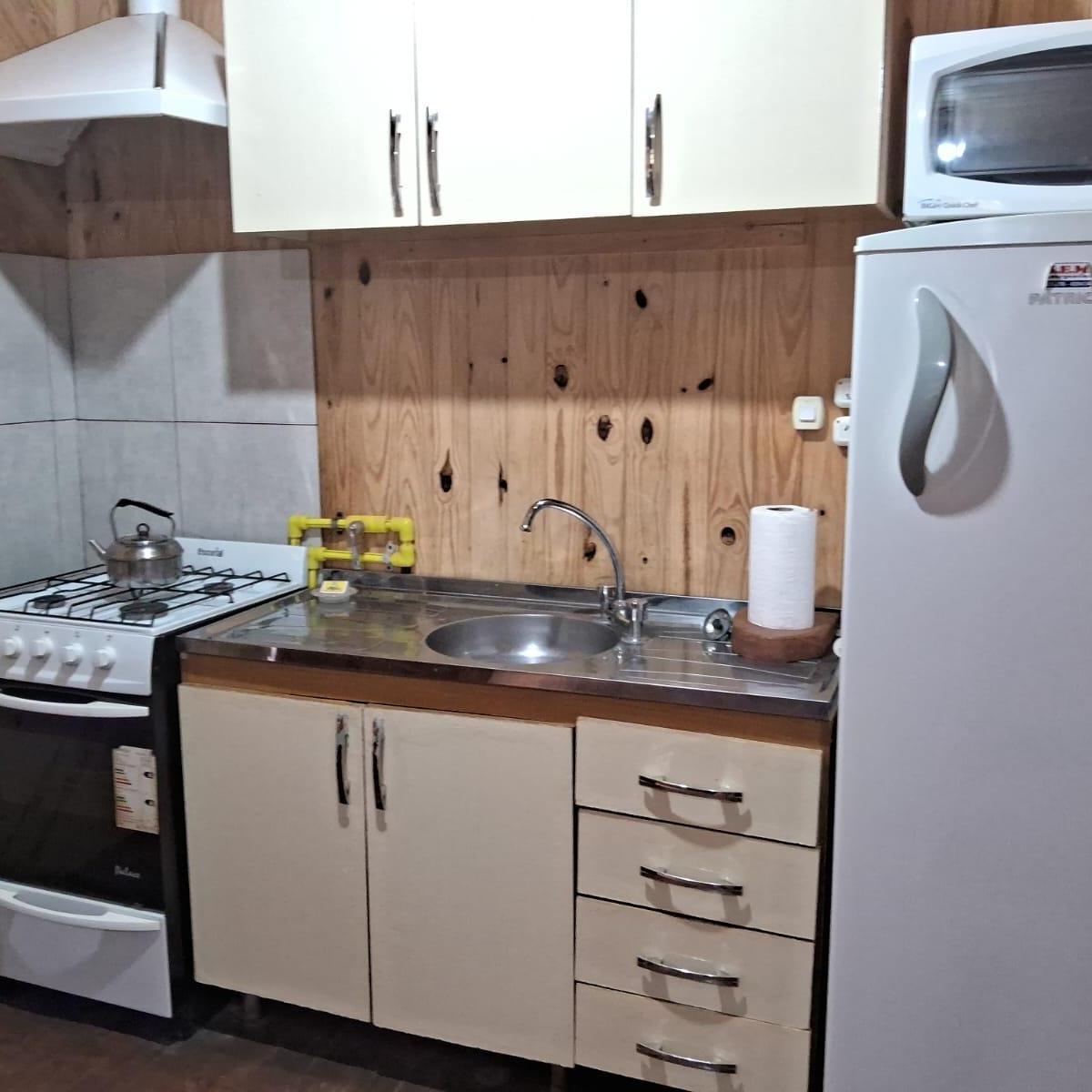 VENTA CABAÑA DE 2 DORMITORIOS-STA. MÓNICA