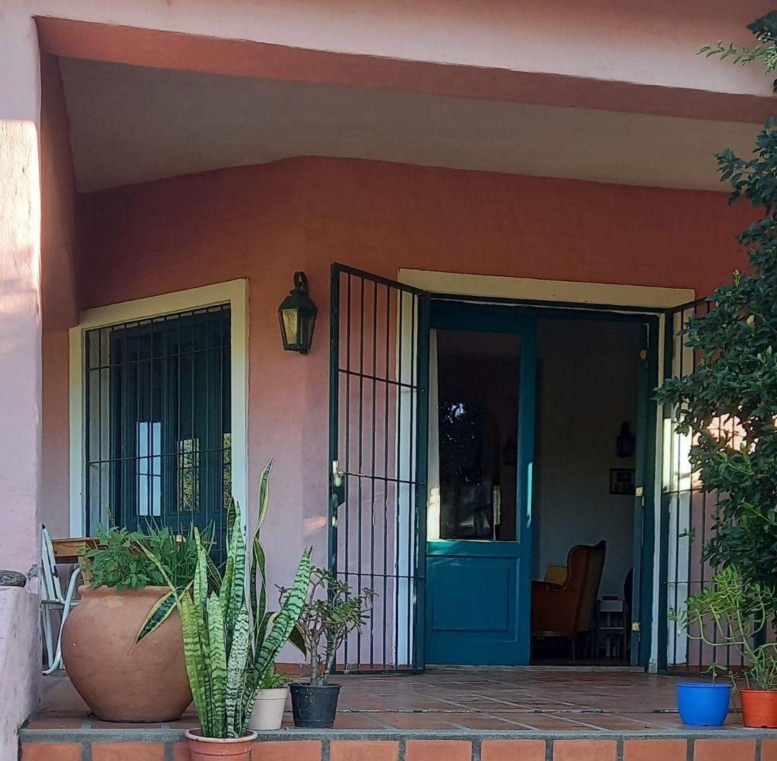 Foto de ALQUILER PERMANENTE | Gran Casona Amoblada a Metros del Río – Santa, imagen 1