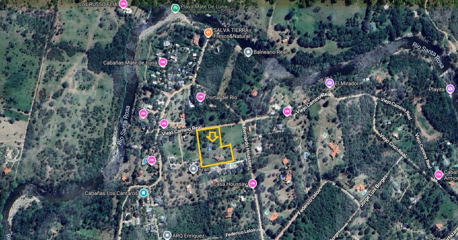 Foto de Casa de Estilo con Gran Parque de 6.900 m² y Pileta – Santa Mónica, imagen 2
