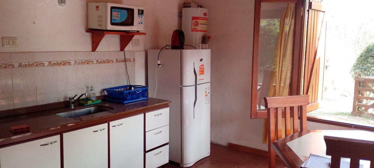 Foto de ALQUILER PERMANENTE-CASA DE 1 DORMITORIO-SANTA MONICA, imagen 2