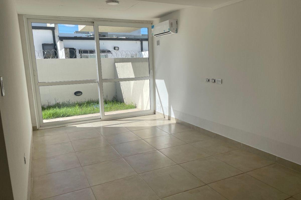 Foto de Departamento en PB de 2 Dormitorios con Patio a estrenar en Tandil, imagen 2