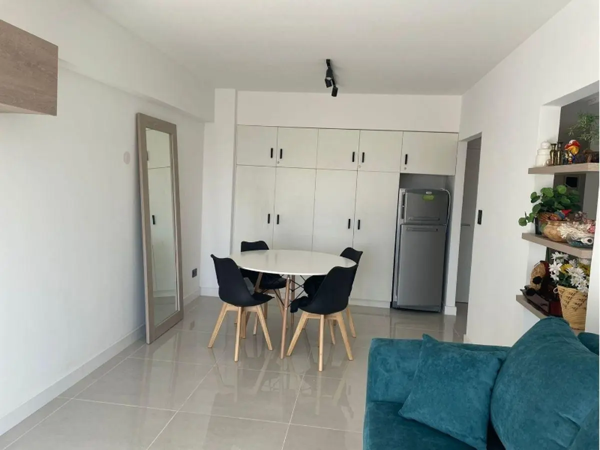 Depto. de 1 Dormitorio en Miramar a 1 cuadra de la Playa. 1