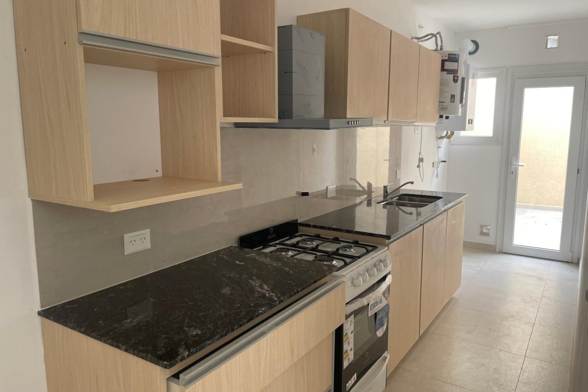 Foto de Departamento de 1 Dormitorio de categoría en Semicentro, Tandil., imagen 2