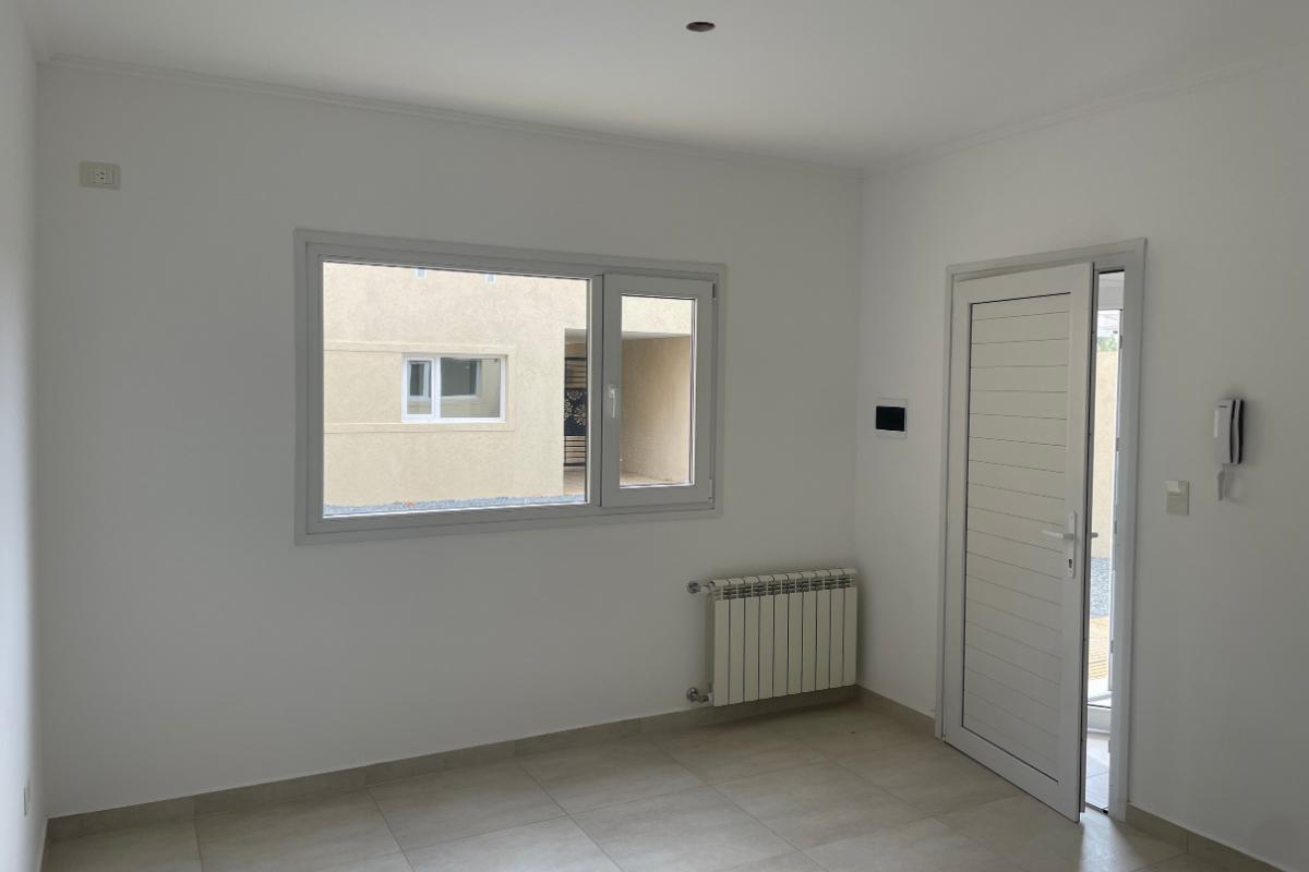 Foto de Departamento de 1 Dormitorio de categoría en Semicentro, Tandil., imagen 1