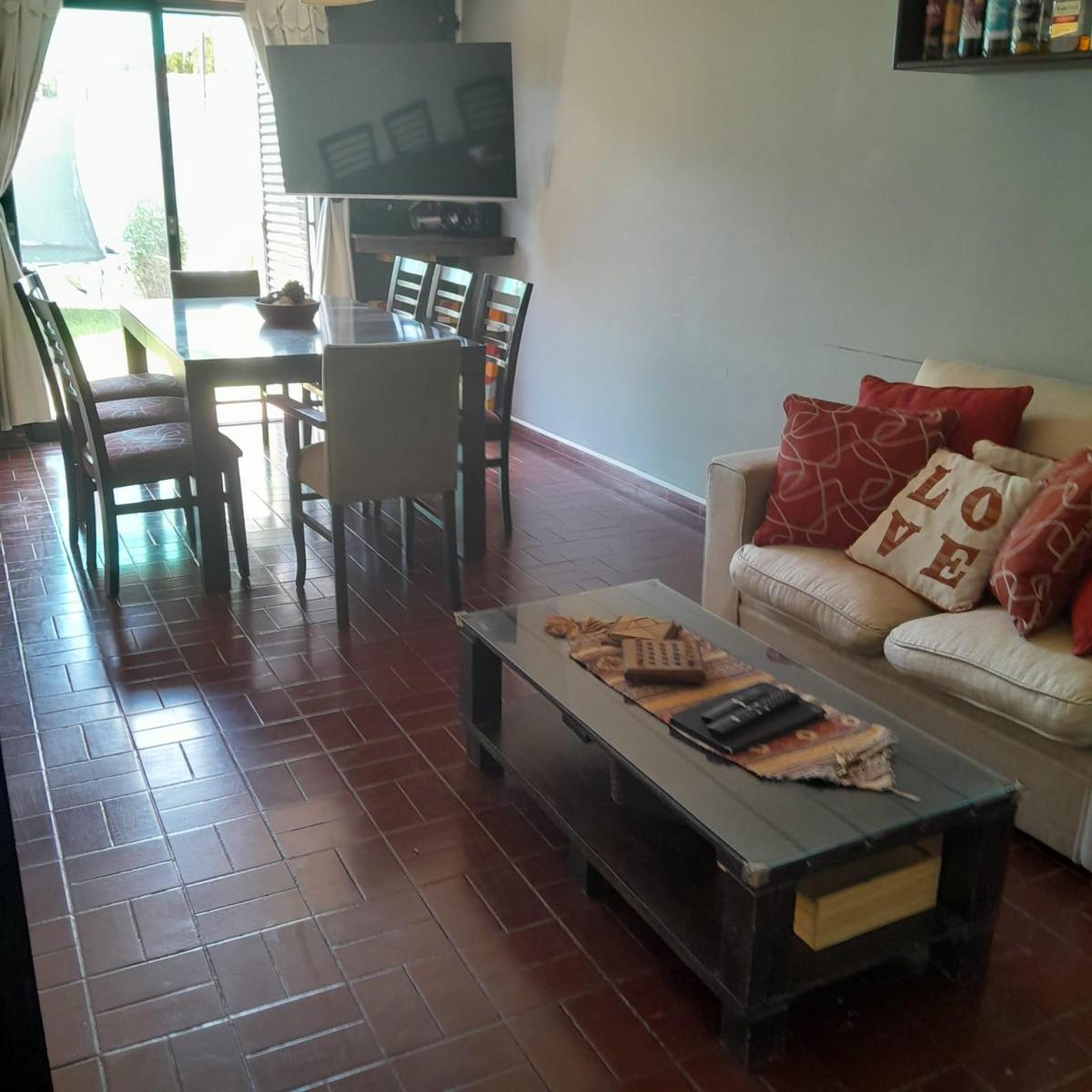 Hermosa Casa en Carrodilla 1