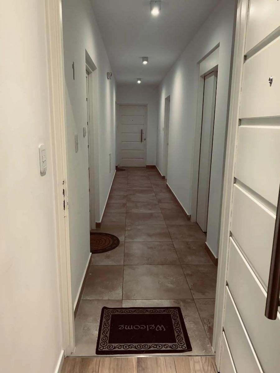 HERMOSO DEPTO 2 AMBIENTES CON BALCÓN Y COCHERA