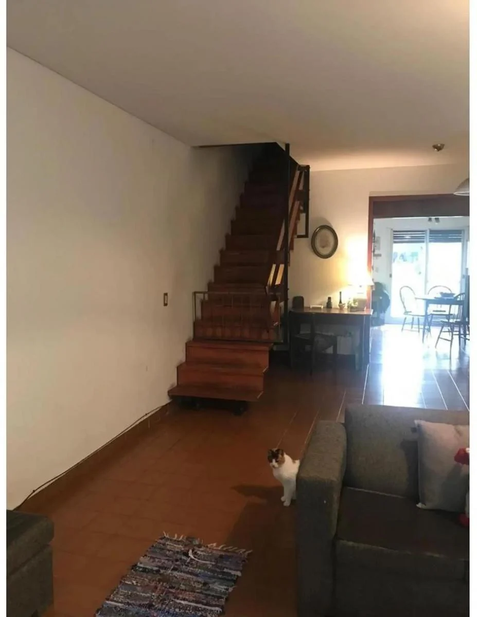 Foto de DUPLEX 4 AMBIENTES CON FONDO - CERCA DE AVENIDA, imagen 2
