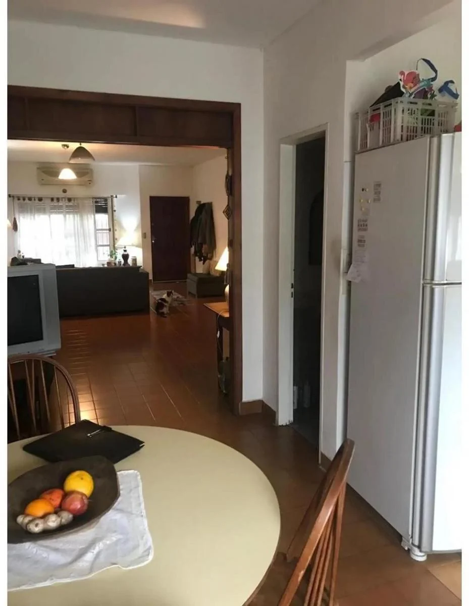 Foto de DUPLEX 4 AMBIENTES CON FONDO - CERCA DE AVENIDA, imagen 5
