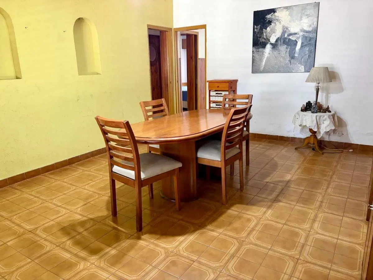 CHALET 4 DORM. Y 3 BAÑOS, PATIO Y GARAGE - IDEAL 2 FAMILIAS 3