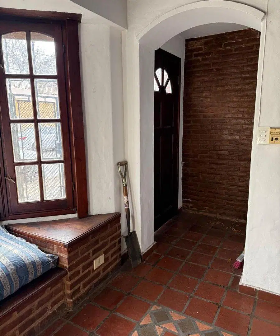 CHALET 3 AMB. JARDÍN, PILETA, PARRILLA - 4 CUADRAS AV. MAIPÚ 2