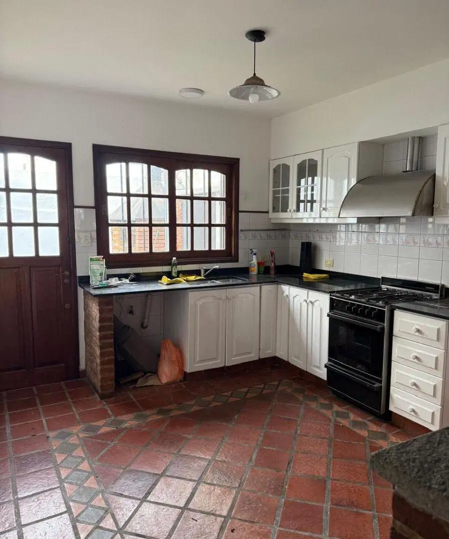 CHALET 3 AMB. JARDÍN, PILETA, PARRILLA - 4 CUADRAS AV. MAIPÚ 4
