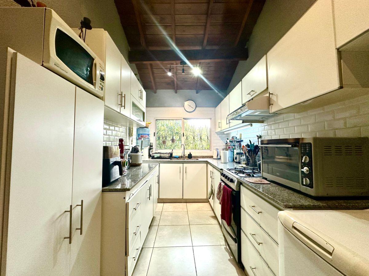 Foto de OPORTUNIDAD - INMEJORABLE PH EN PLANTA ALTA 5 AMBIENTES, imagen 5