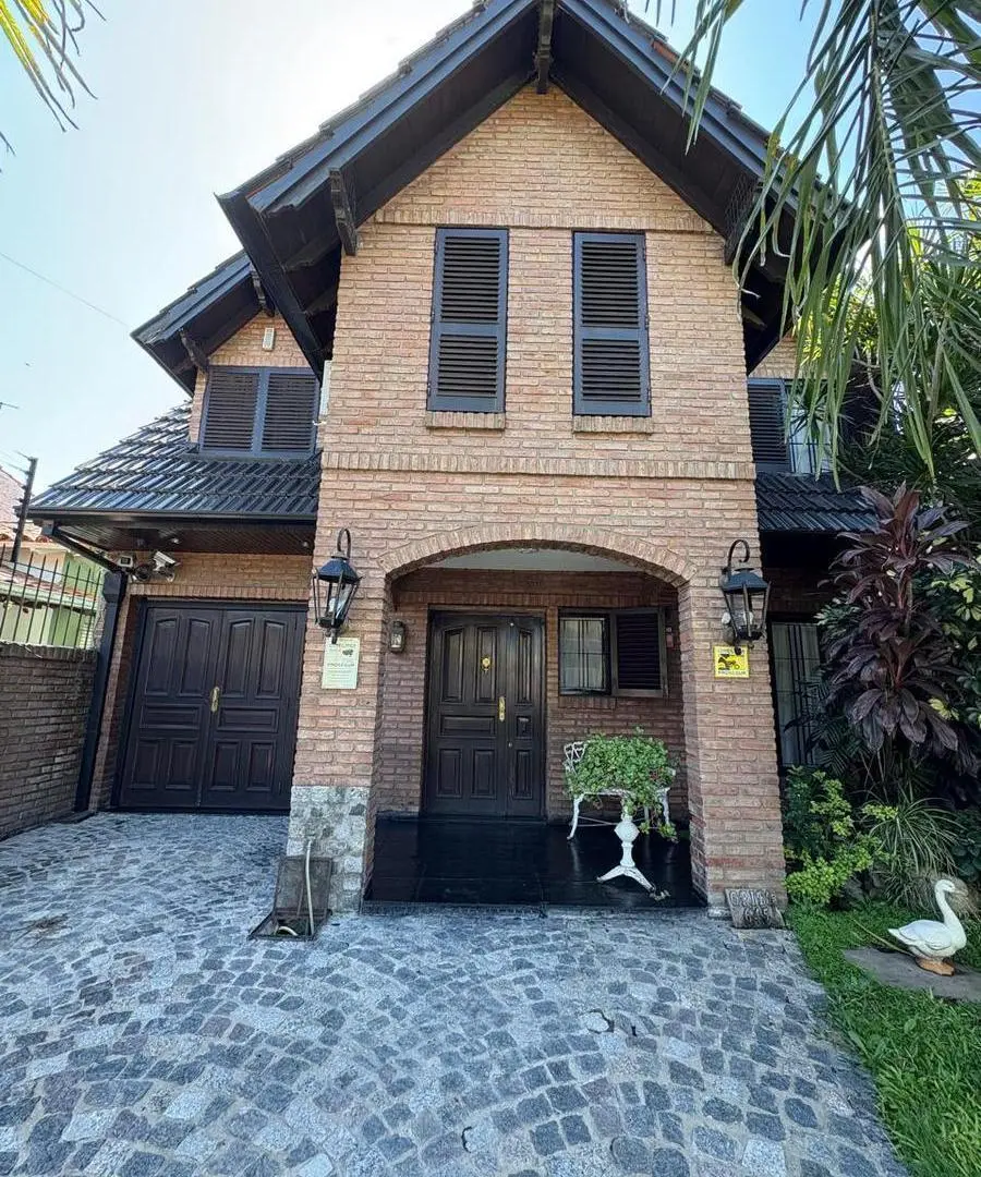 Venta de Casa 6 ambientes en estado impecable, Oportunidad!! 3