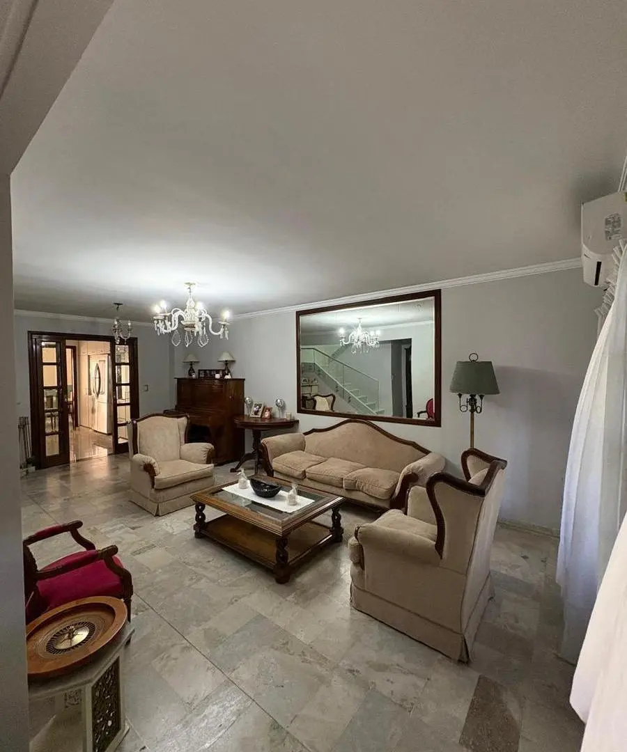Venta de Casa 6 ambientes en estado impecable, Oportunidad!! 5