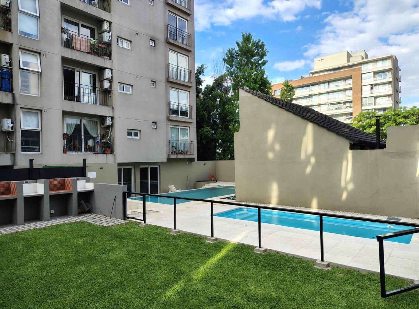 Venta de departamento  2amb. c/cochera Ituzaingo Centro.