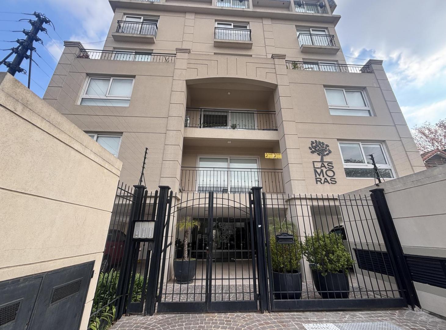 VENTA DEPTO 3 AMBIENTES CON COCHERA - ITUZAINGO